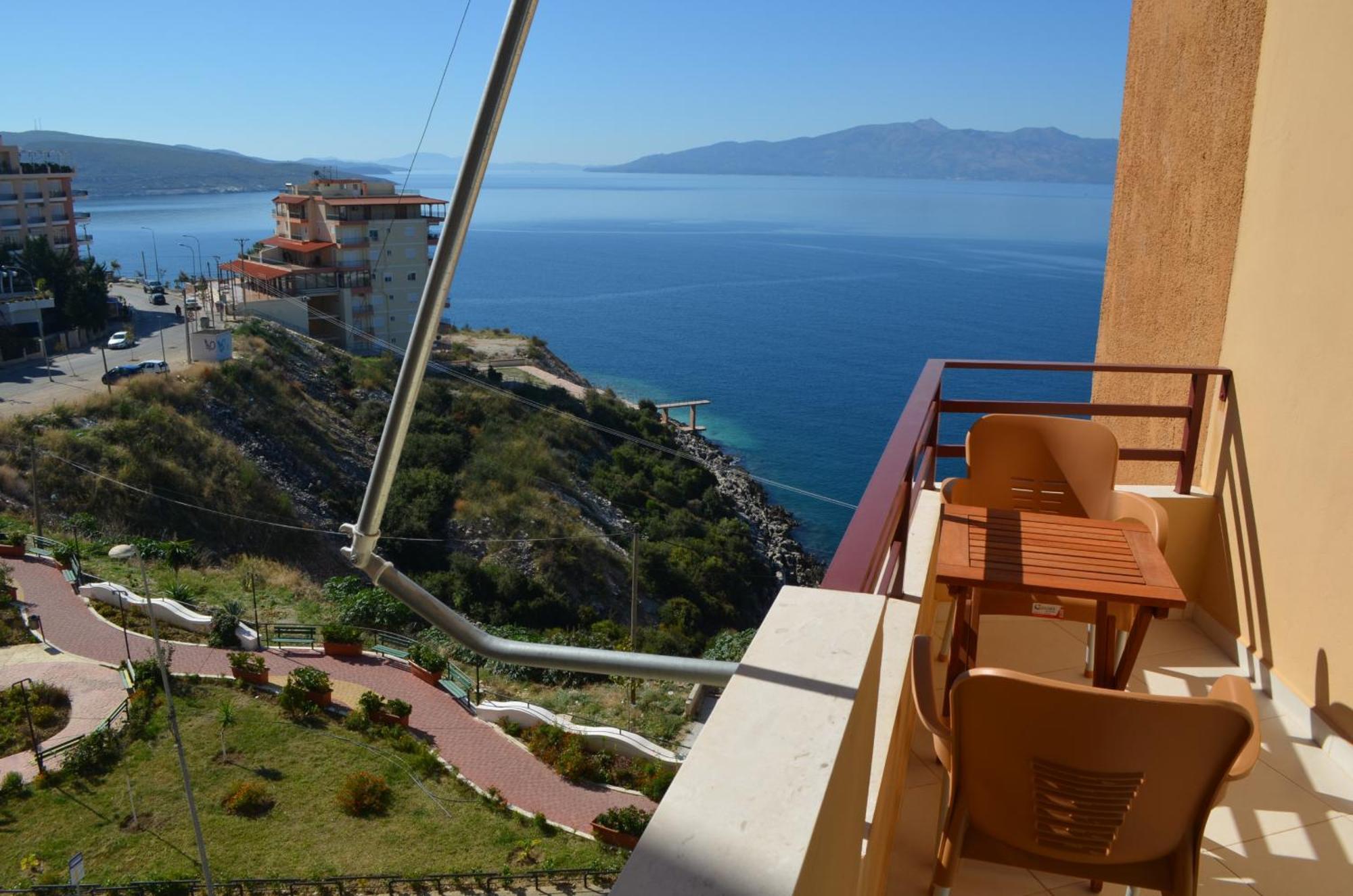 Sunset Penthouse Apartment Sarande Exterior photo